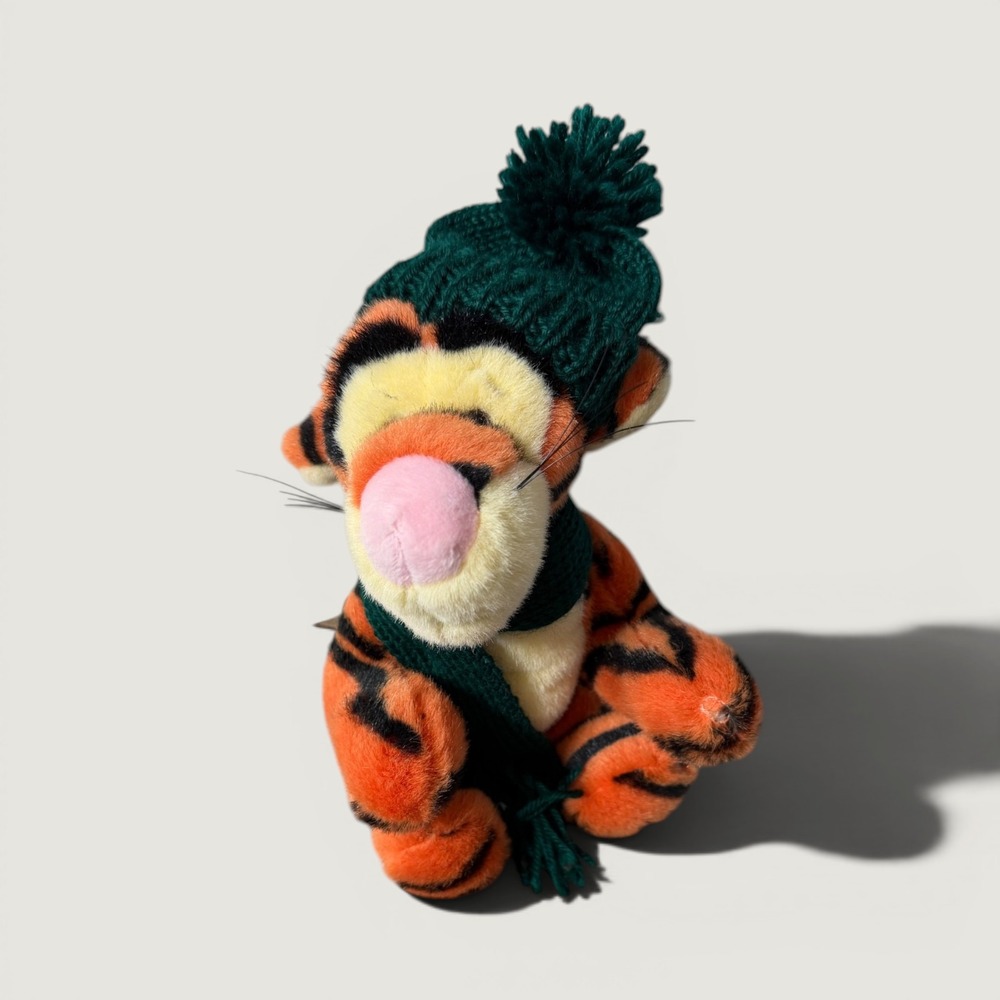 Boyds Collection Tigger Plush Winnie the Pooh J.B. Bean Winter Hat Scarf 21345
